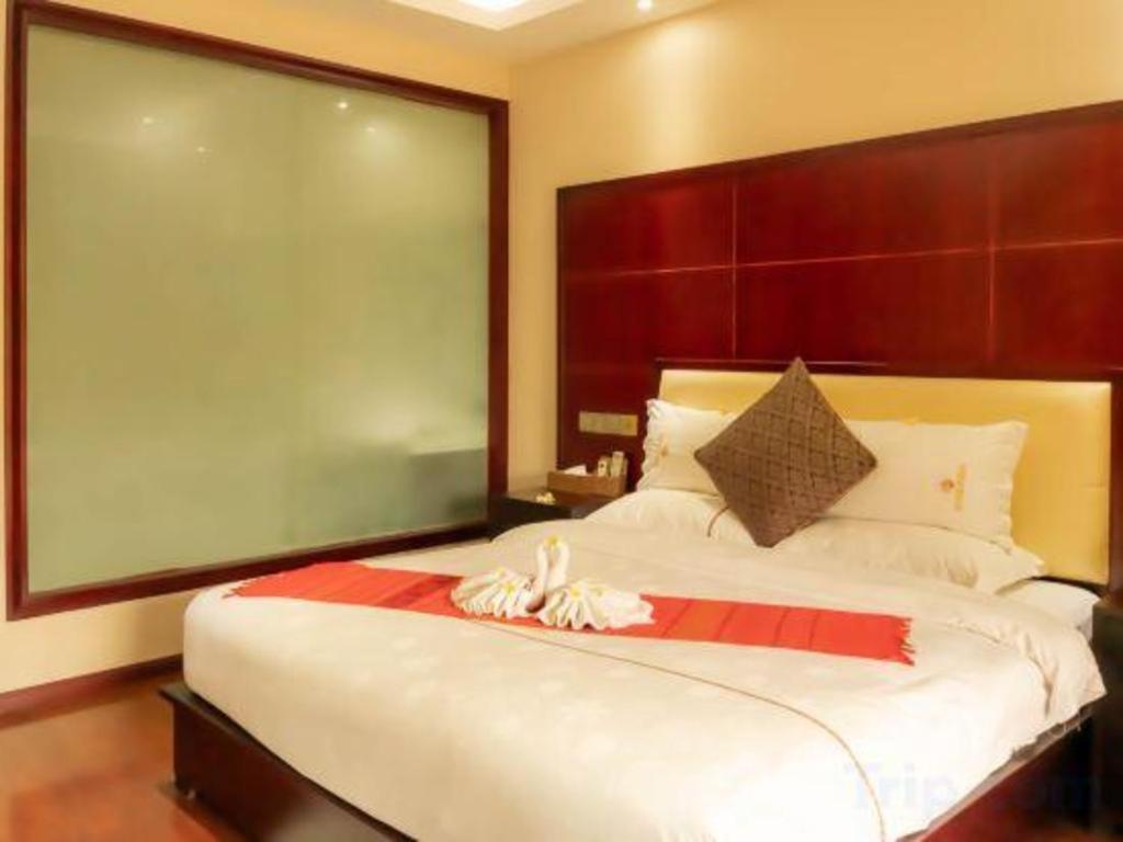 לואנג פרבאנג Xishuangbanna Hotel Managed By Xandria Hotel מראה חיצוני תמונה