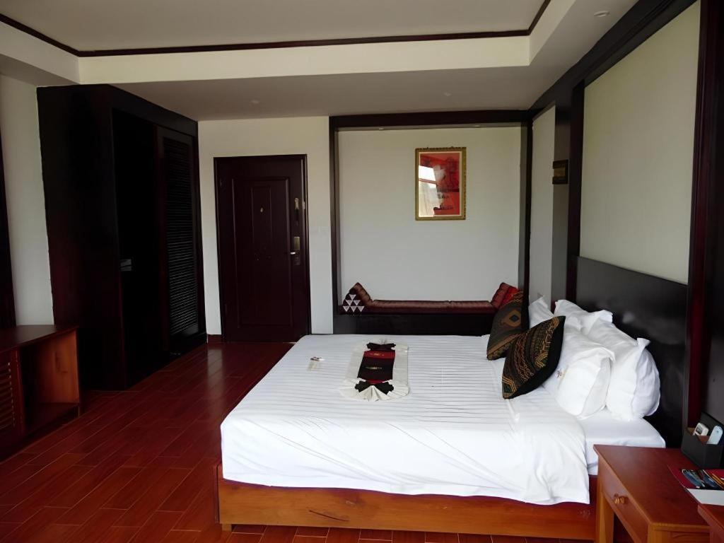 לואנג פרבאנג Xishuangbanna Hotel Managed By Xandria Hotel מראה חיצוני תמונה