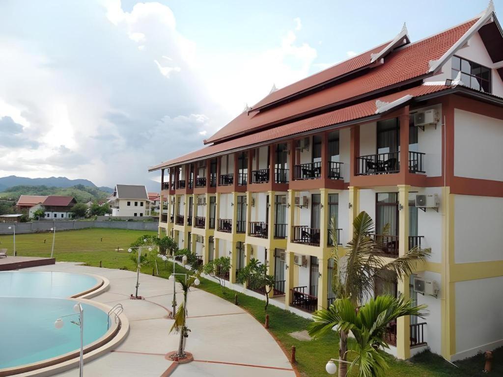 לואנג פרבאנג Xishuangbanna Hotel Managed By Xandria Hotel מראה חיצוני תמונה